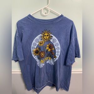 Urban Outfitters oversized graphic tee (size L/XL)